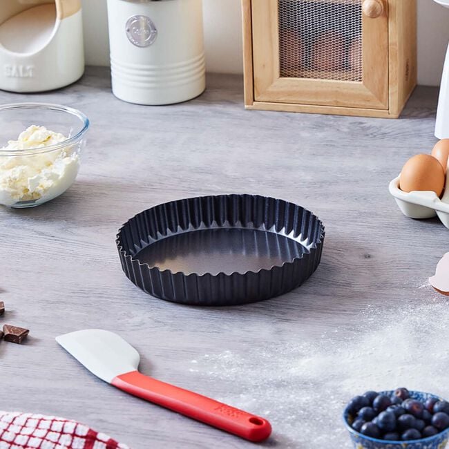Connoisseur Fluted Loose Base Quiche Pan 8"